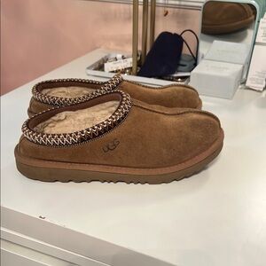 UGG Brown Kids Slippers